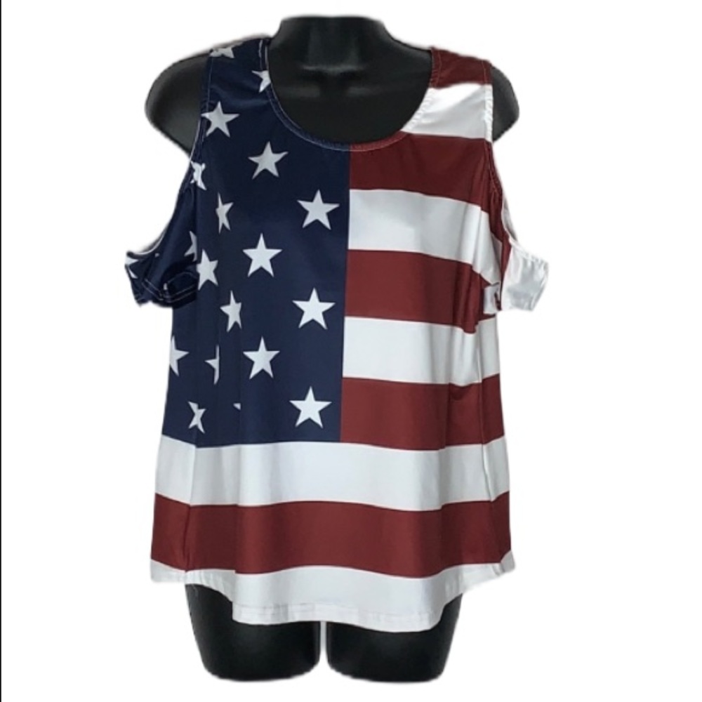 🦩American Flag off the shoulder Lucky  Blouse